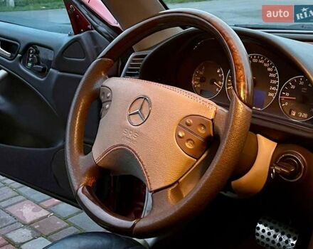 Червоний Мерседес ЦЛК-Клас, об'ємом двигуна 3.2 л та пробігом 216 тис. км за 5500 $, фото 17 на Automoto.ua