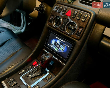 Червоний Мерседес ЦЛК-Клас, об'ємом двигуна 3.2 л та пробігом 216 тис. км за 5500 $, фото 20 на Automoto.ua