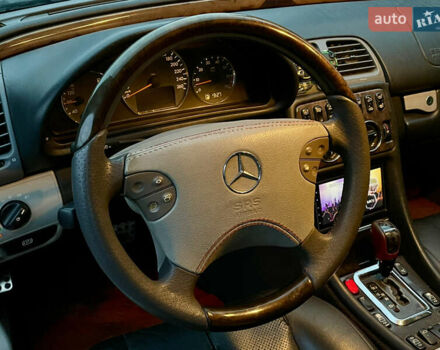 Червоний Мерседес ЦЛК-Клас, об'ємом двигуна 3.2 л та пробігом 216 тис. км за 5500 $, фото 12 на Automoto.ua