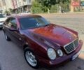 Красный Мерседес ЦЛК-Класс, объемом двигателя 2 л и пробегом 180 тыс. км за 7000 $, фото 2 на Automoto.ua
