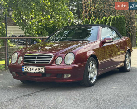 Красный Мерседес ЦЛК-Класс, объемом двигателя 3.19 л и пробегом 81 тыс. км за 16000 $, фото 1 на Automoto.ua