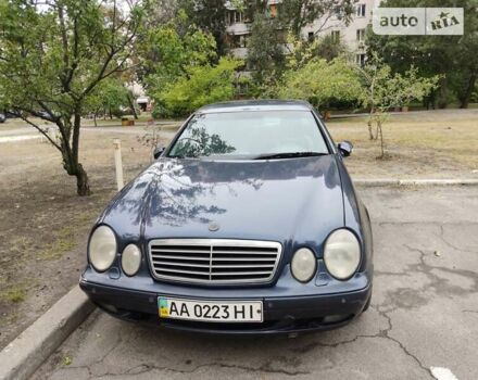 Мерседес ЦЛК-Класс, объемом двигателя 3.2 л и пробегом 270 тыс. км за 4499 $, фото 1 на Automoto.ua