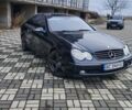 Серый Мерседес ЦЛК-Класс, объемом двигателя 1.8 л и пробегом 250 тыс. км за 6900 $, фото 1 на Automoto.ua