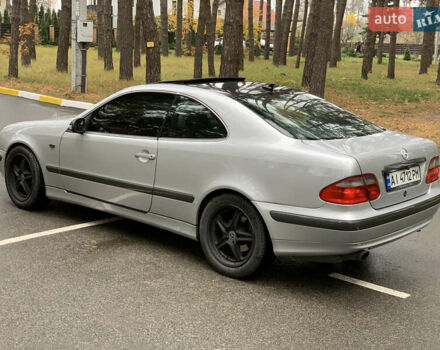 Серый Мерседес ЦЛК-Класс, объемом двигателя 2 л и пробегом 350 тыс. км за 3200 $, фото 11 на Automoto.ua