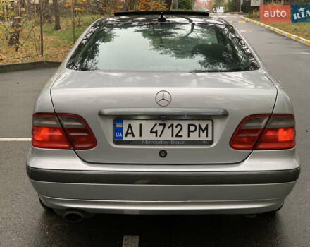 Серый Мерседес ЦЛК-Класс, объемом двигателя 2 л и пробегом 350 тыс. км за 3200 $, фото 8 на Automoto.ua