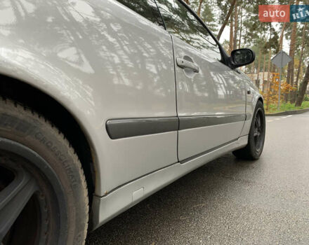 Серый Мерседес ЦЛК-Класс, объемом двигателя 2 л и пробегом 350 тыс. км за 3200 $, фото 18 на Automoto.ua