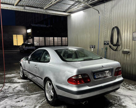 Серый Мерседес ЦЛК-Класс, объемом двигателя 2 л и пробегом 461 тыс. км за 2850 $, фото 4 на Automoto.ua