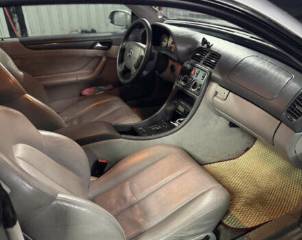 Серый Мерседес ЦЛК-Класс, объемом двигателя 2 л и пробегом 461 тыс. км за 2850 $, фото 7 на Automoto.ua