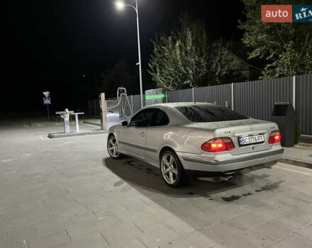 Сірий Мерседес ЦЛК-Клас, об'ємом двигуна 3.2 л та пробігом 310 тис. км за 3500 $, фото 19 на Automoto.ua