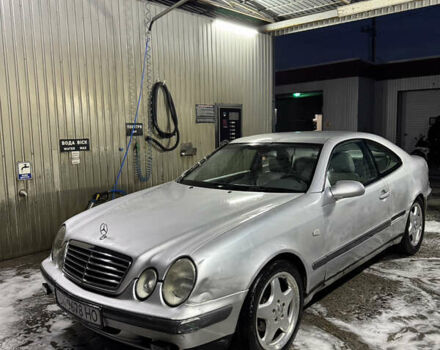 Серый Мерседес ЦЛК-Класс, объемом двигателя 2 л и пробегом 461 тыс. км за 2850 $, фото 1 на Automoto.ua