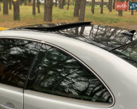 Серый Мерседес ЦЛК-Класс, объемом двигателя 2 л и пробегом 350 тыс. км за 3200 $, фото 9 на Automoto.ua