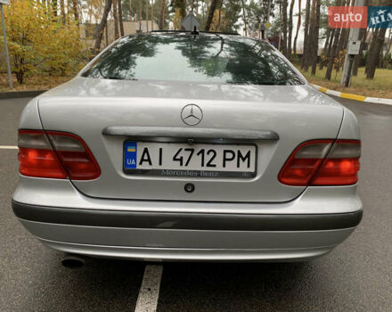 Серый Мерседес ЦЛК-Класс, объемом двигателя 2 л и пробегом 350 тыс. км за 3200 $, фото 12 на Automoto.ua