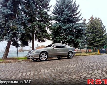 Серый Мерседес ЦЛК-Класс, объемом двигателя 2 л и пробегом 235 тыс. км за 4300 $, фото 8 на Automoto.ua