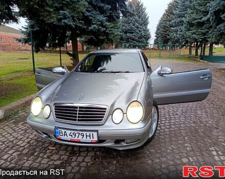Серый Мерседес ЦЛК-Класс, объемом двигателя 2 л и пробегом 235 тыс. км за 4300 $, фото 7 на Automoto.ua