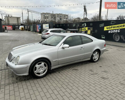 Серый Мерседес ЦЛК-Класс, объемом двигателя 2 л и пробегом 138 тыс. км за 4200 $, фото 2 на Automoto.ua
