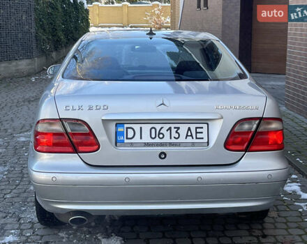 Сірий Мерседес ЦЛК-Клас, об'ємом двигуна 2 л та пробігом 336 тис. км за 2850 $, фото 4 на Automoto.ua
