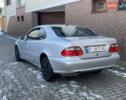Сірий Мерседес ЦЛК-Клас, об'ємом двигуна 2 л та пробігом 336 тис. км за 2850 $, фото 3 на Automoto.ua
