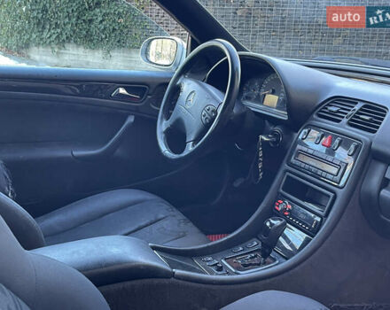 Сірий Мерседес ЦЛК-Клас, об'ємом двигуна 2 л та пробігом 336 тис. км за 2850 $, фото 11 на Automoto.ua