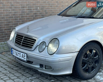 Сірий Мерседес ЦЛК-Клас, об'ємом двигуна 2 л та пробігом 336 тис. км за 2850 $, фото 1 на Automoto.ua