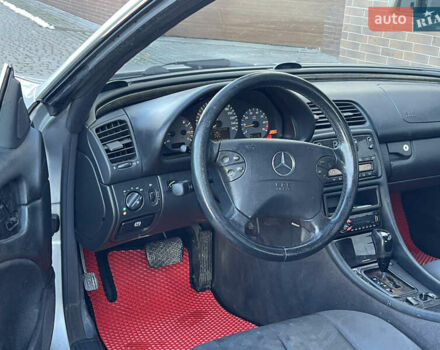 Сірий Мерседес ЦЛК-Клас, об'ємом двигуна 2 л та пробігом 336 тис. км за 2850 $, фото 10 на Automoto.ua