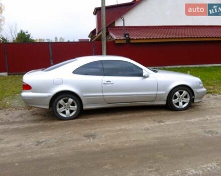 Серый Мерседес ЦЛК-Класс, объемом двигателя 2 л и пробегом 442 тыс. км за 3550 $, фото 2 на Automoto.ua