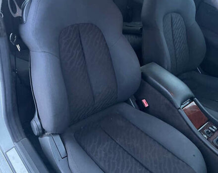 Сірий Мерседес ЦЛК-Клас, об'ємом двигуна 2 л та пробігом 317 тис. км за 3900 $, фото 12 на Automoto.ua