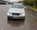 Мерседес ЦЛК-Класс 2001 в Ровно на Automoto.ua Серый Мерседес ЦЛК-Класс, объемом двигателя 2 л и пробегом 397 тыс. км за 3700 $, фото 4 на Automoto.ua