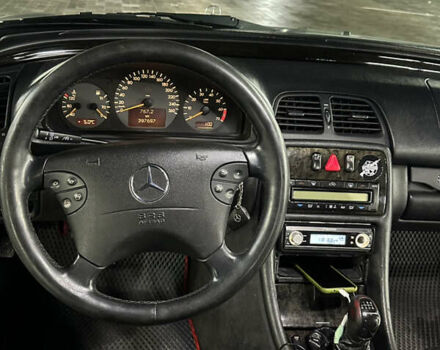 Сірий Мерседес ЦЛК-Клас, об'ємом двигуна 2 л та пробігом 397 тис. км за 3500 $, фото 12 на Automoto.ua