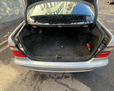 Сірий Мерседес ЦЛК-Клас, об'ємом двигуна 2 л та пробігом 352 тис. км за 2200 $, фото 10 на Automoto.ua