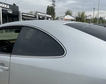 Серый Мерседес ЦЛК-Класс, объемом двигателя 2 л и пробегом 243 тыс. км за 4500 $, фото 7 на Automoto.ua