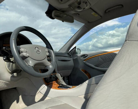 Серый Мерседес ЦЛК-Класс, объемом двигателя 2.7 л и пробегом 330 тыс. км за 4999 $, фото 25 на Automoto.ua