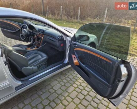 Сірий Мерседес ЦЛК-Клас, об'ємом двигуна 3.2 л та пробігом 217 тис. км за 7500 $, фото 18 на Automoto.ua