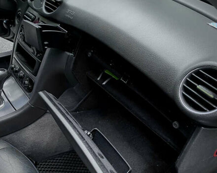 Мерседес ЦЛК-Клас 2002 у Одесі на Automoto.ua Сірий Мерседес ЦЛК-Клас, об'ємом двигуна 2.69 л та пробігом 290 тис. км за 7400 $, фото 12 на Automoto.ua