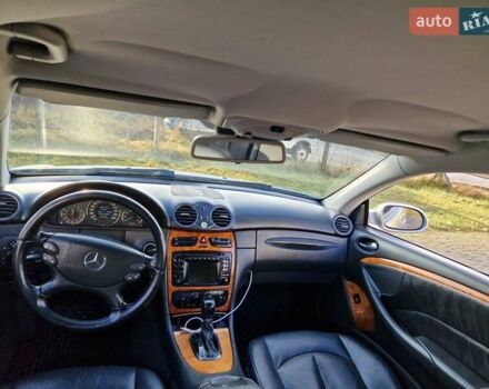Сірий Мерседес ЦЛК-Клас, об'ємом двигуна 3.2 л та пробігом 217 тис. км за 7500 $, фото 3 на Automoto.ua