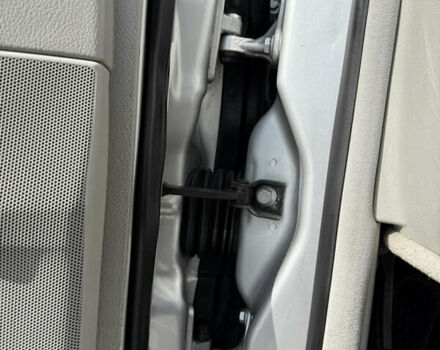 Серый Мерседес ЦЛК-Класс, объемом двигателя 2.7 л и пробегом 330 тыс. км за 4999 $, фото 24 на Automoto.ua