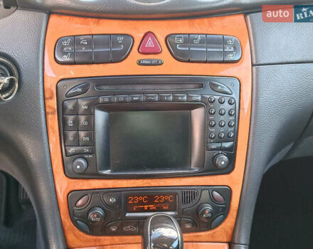 Серый Мерседес ЦЛК-Класс, объемом двигателя 3.2 л и пробегом 294 тыс. км за 8290 $, фото 23 на Automoto.ua