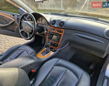 Сірий Мерседес ЦЛК-Клас, об'ємом двигуна 3.2 л та пробігом 217 тис. км за 7500 $, фото 19 на Automoto.ua