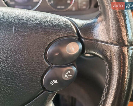 Серый Мерседес ЦЛК-Класс, объемом двигателя 3.2 л и пробегом 294 тыс. км за 8290 $, фото 22 на Automoto.ua