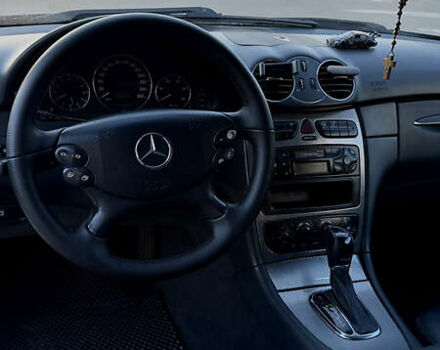 Мерседес ЦЛК-Клас 2002 у Одесі на Automoto.ua Сірий Мерседес ЦЛК-Клас, об'ємом двигуна 2.69 л та пробігом 290 тис. км за 7400 $, фото 13 на Automoto.ua