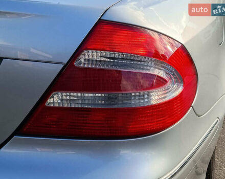 Серый Мерседес ЦЛК-Класс, объемом двигателя 3.2 л и пробегом 294 тыс. км за 8290 $, фото 10 на Automoto.ua