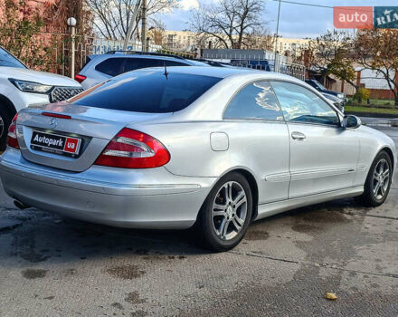 Серый Мерседес ЦЛК-Класс, объемом двигателя 3.2 л и пробегом 294 тыс. км за 8290 $, фото 8 на Automoto.ua