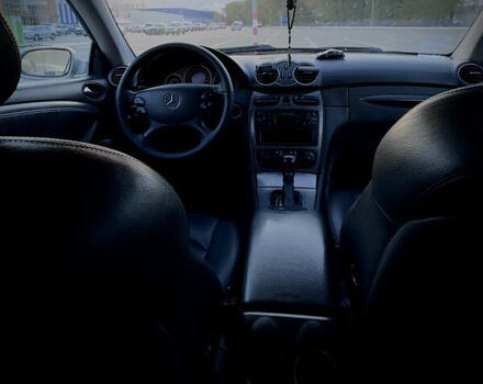 Мерседес ЦЛК-Клас 2002 у Одесі на Automoto.ua Сірий Мерседес ЦЛК-Клас, об'ємом двигуна 2.69 л та пробігом 290 тис. км за 7400 $, фото 8 на Automoto.ua