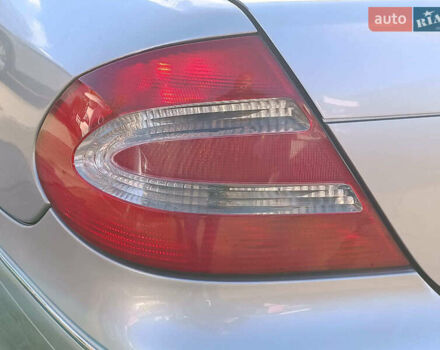 Серый Мерседес ЦЛК-Класс, объемом двигателя 3.2 л и пробегом 294 тыс. км за 8290 $, фото 11 на Automoto.ua