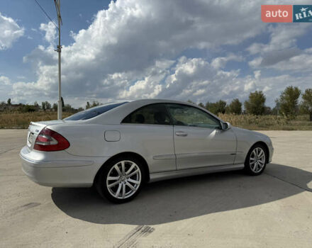 Серый Мерседес ЦЛК-Класс, объемом двигателя 2.7 л и пробегом 330 тыс. км за 4999 $, фото 12 на Automoto.ua
