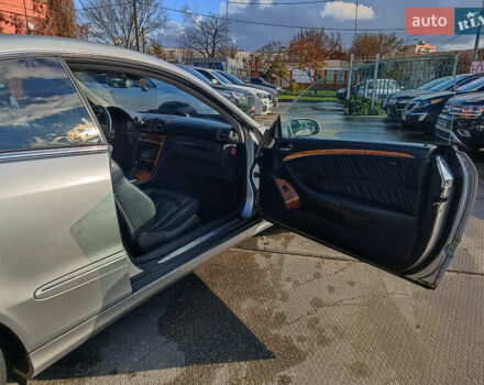 Серый Мерседес ЦЛК-Класс, объемом двигателя 3.2 л и пробегом 294 тыс. км за 8290 $, фото 25 на Automoto.ua