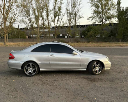 Серый Мерседес ЦЛК-Класс, объемом двигателя 3.2 л и пробегом 220 тыс. км за 5200 $, фото 1 на Automoto.ua