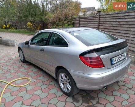 Серый Мерседес ЦЛК-Класс, объемом двигателя 1.8 л и пробегом 202 тыс. км за 5300 $, фото 12 на Automoto.ua