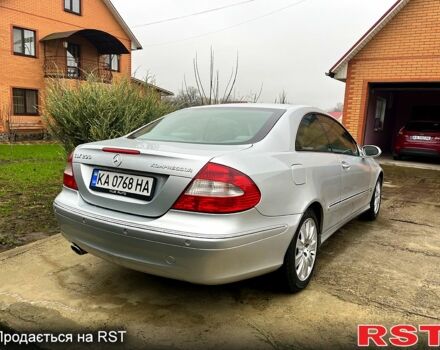 Серый Мерседес ЦЛК-Класс, объемом двигателя 1.8 л и пробегом 250 тыс. км за 5999 $, фото 3 на Automoto.ua