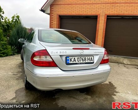 Серый Мерседес ЦЛК-Класс, объемом двигателя 1.8 л и пробегом 250 тыс. км за 5999 $, фото 7 на Automoto.ua