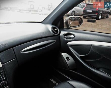 Сірий Мерседес ЦЛК-Клас, об'ємом двигуна 1.8 л та пробігом 275 тис. км за 5500 $, фото 14 на Automoto.ua